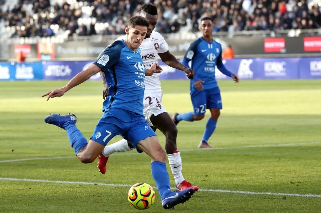 江宁|法甲7场造7球!谁能想到:他19岁遇重伤,23岁才踢职业!