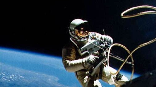 1969年,宇航员在太空中看见“灵魂体”,科学家:灵魂真的存在!
