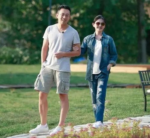 汪小菲|大S宣布再婚,回顾她和汪小菲的感情史,才知道她有多么的缺爱