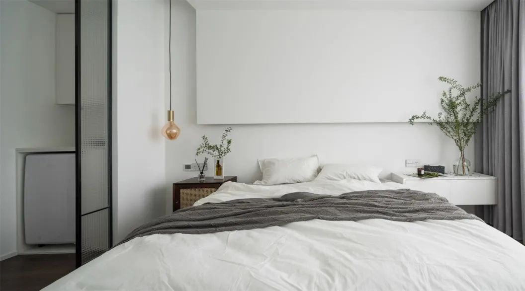 当极简遇上治愈:这个98m2的层次感小两居,我实名羡慕了!