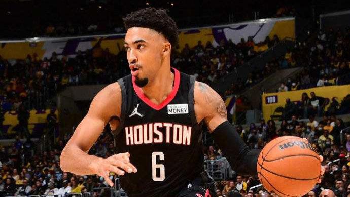 火箭经理斯通的“麻烦”——“15+2”交易不成就得裁员