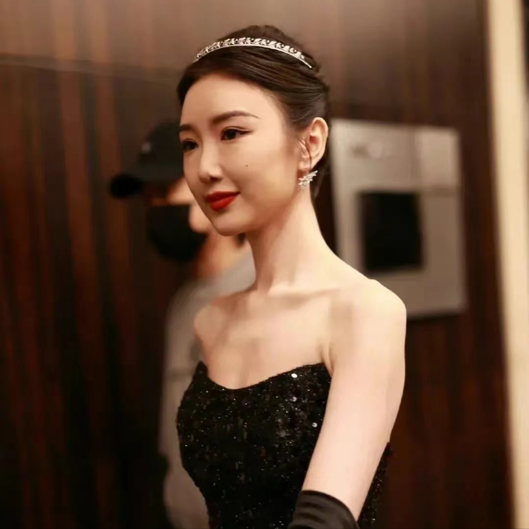 毛晓彤|毛晓彤近照医美脸明显,鼻梁奇怪,网友:姐姐怎么想不开