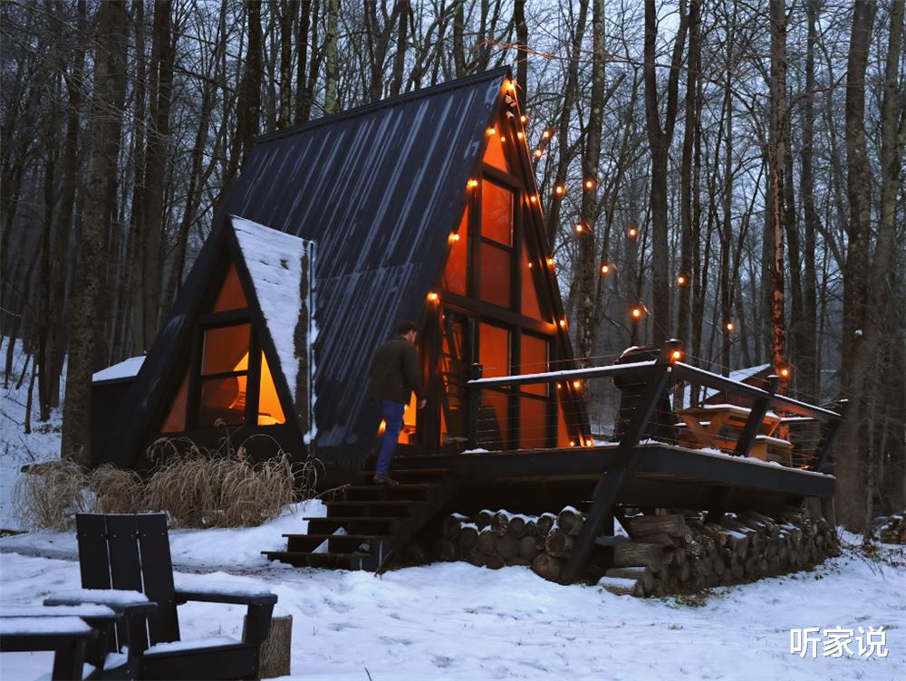 夫妻俩在郊外建23㎡蜗居,空间只有“巴掌大”,住起来却超爽