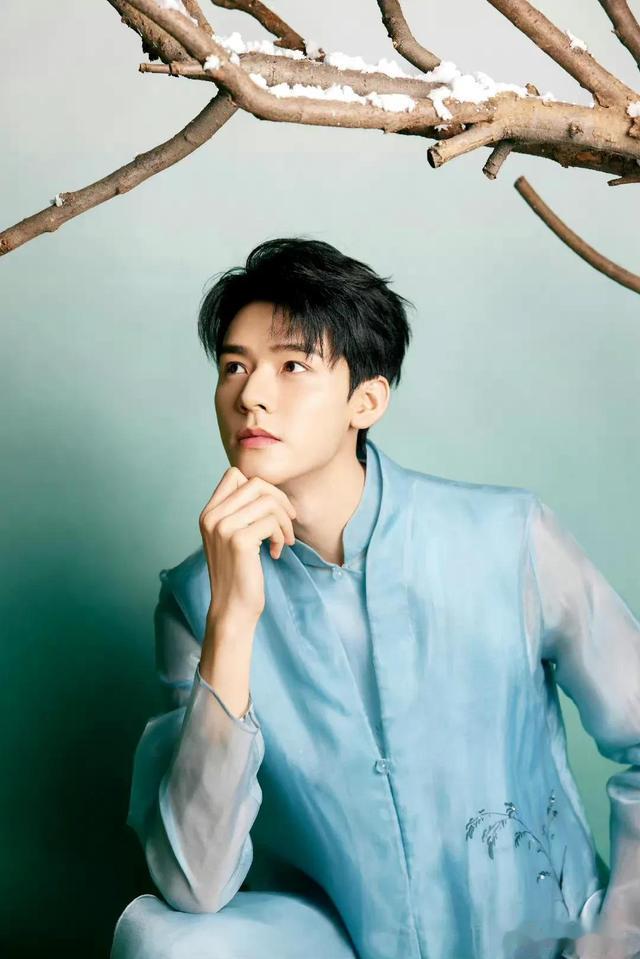 刘诗诗|二月初始，杨幂刘诗诗美女们联手搞事业，胡歌回归家庭结婚生子！