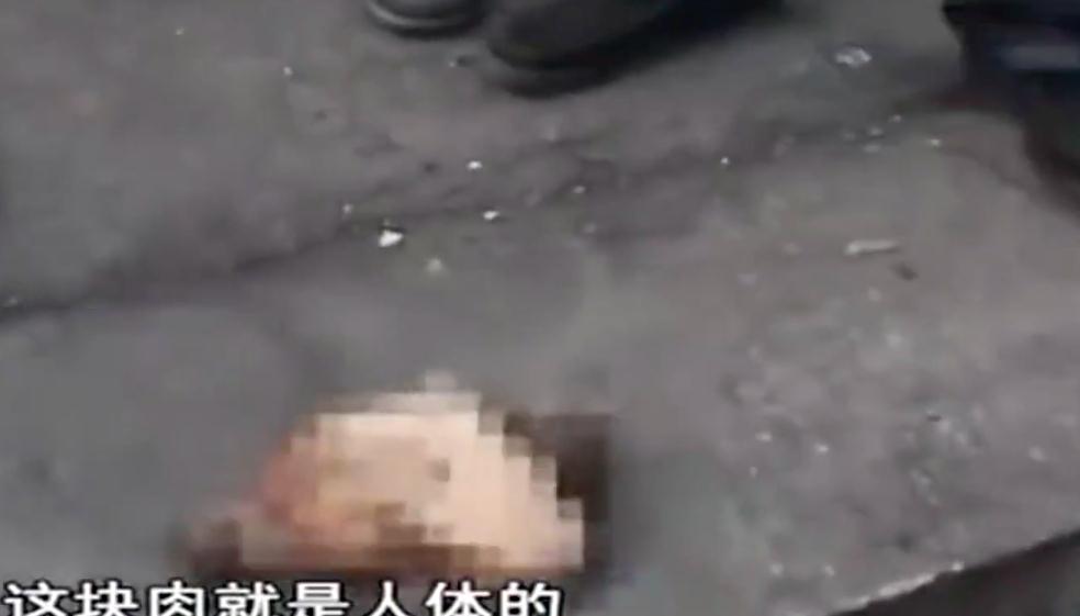 2010年黄狗叼来一只断手,扯出亲哥杀弟案,亲哥:他敢睡我媳妇杀