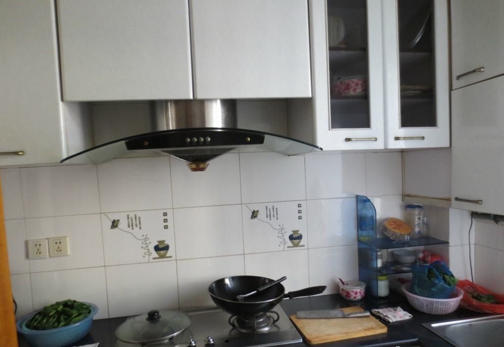 抽油烟机怎么选?侧吸的好还是顶吸的好,老家庭主妇告诉你