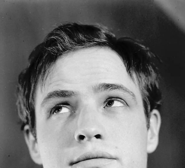 马龙·白兰度|1961年，19岁大溪地混血美女，遇见马龙? 白兰度，做了他43年情人