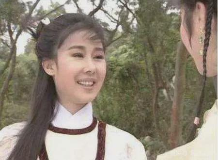 李沁|曾为爱宣布退出娱乐圈，却被骗光1800万，她后悔了吗？