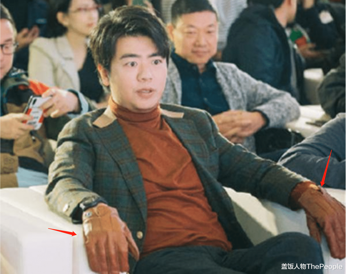 陪你一起好好吃饭|明星身体这么金贵？杨丽萍指甲每年花18万，莫文蔚3千万投保双腿