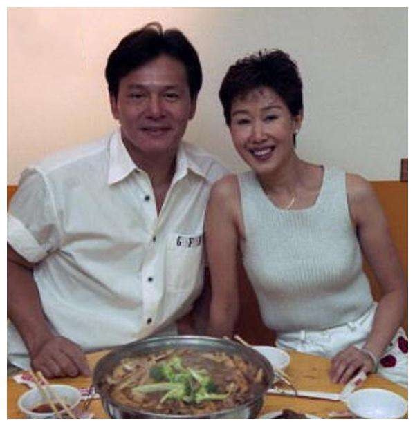 李沁|曾为爱宣布退出娱乐圈，却被骗光1800万，她后悔了吗？