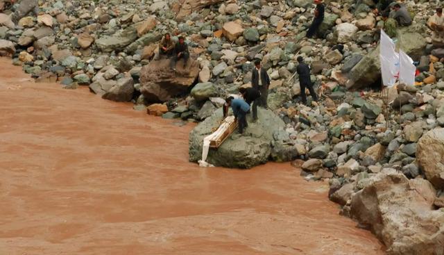 不丹|西藏羊卓雍措里的鱼量丰富，多达8亿公斤，为什么没有人敢吃呢？
