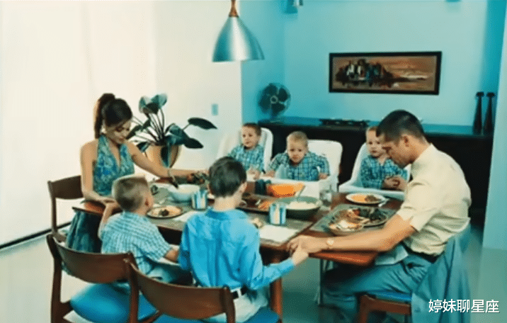 皮特|?美少女希洛:像朱莉也像皮特,父母闹离婚6年,她还是小公主