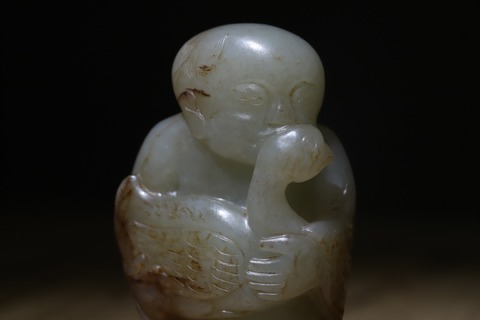 |舊藏和田玉“枣红皮 童子戏鹅”