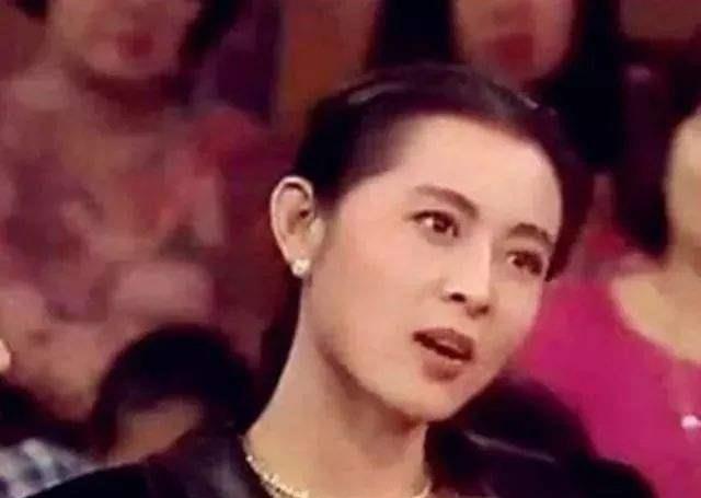 倪萍|生孩子前美若天仙，生孩子后却模样大变，倪萍陈红太不容易了