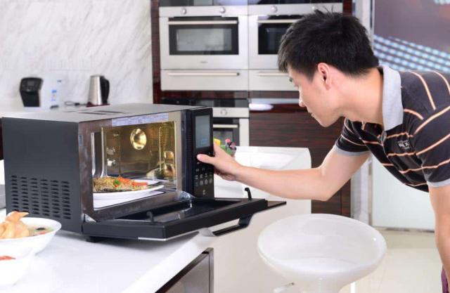 慢性胃炎|家里辐射最大的原来是这东西!超过了微波炉,很多人可能还在用