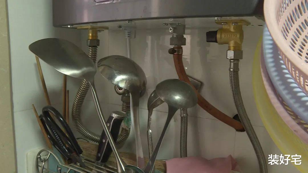 使用燃气的朋友，趁早改掉这5个坏习惯，个个“危险重重”