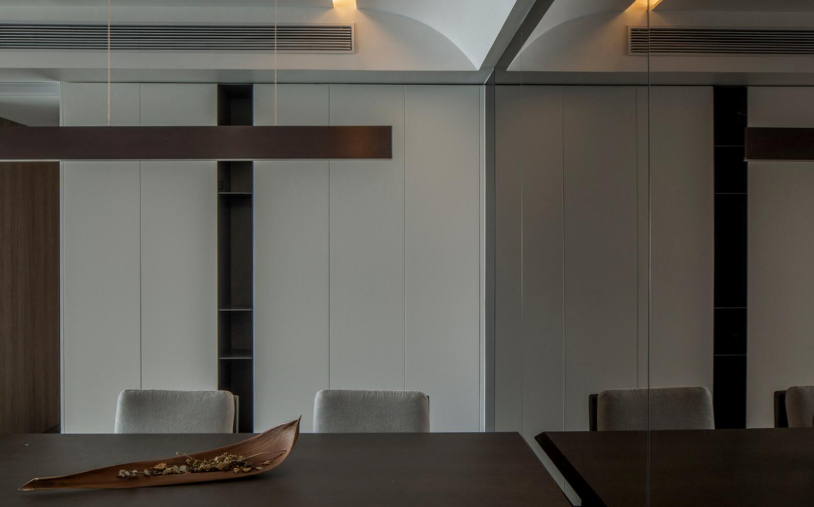 190㎡的大宅,她拒绝“留白”,重新定义空间氛围后,超有品味