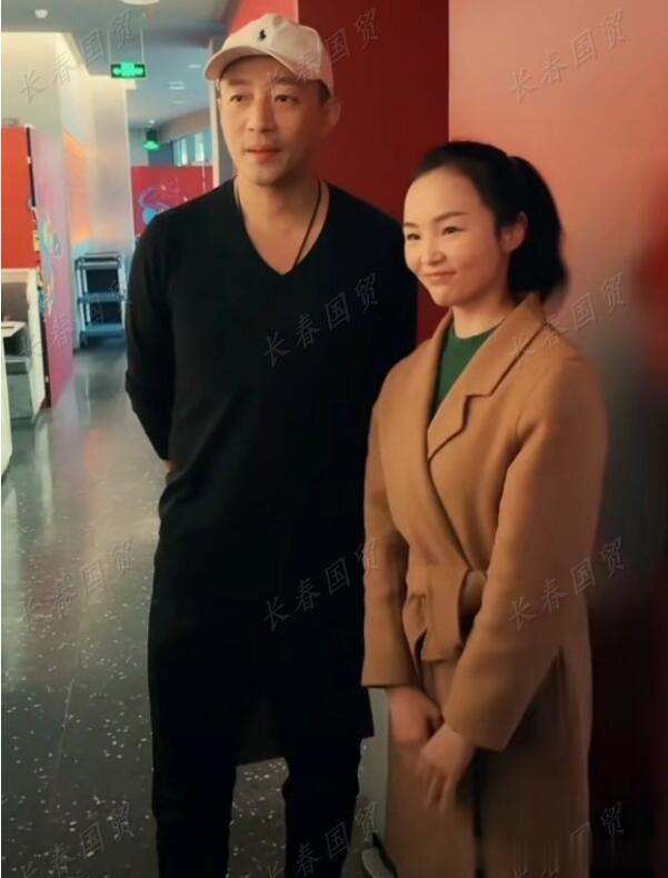 孙悟空|汪小菲与女粉丝亲密合影,毫无架子被赞为“国民老公”