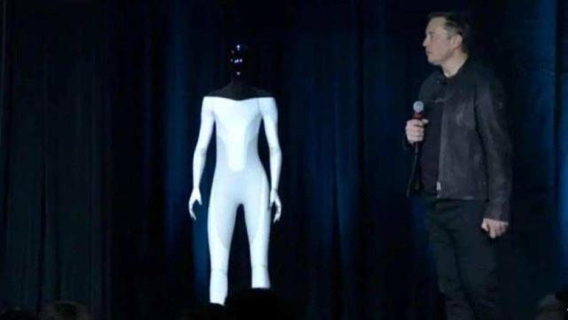 机器人|现实版“钢铁侠”发大招？机器人时代即将来临？