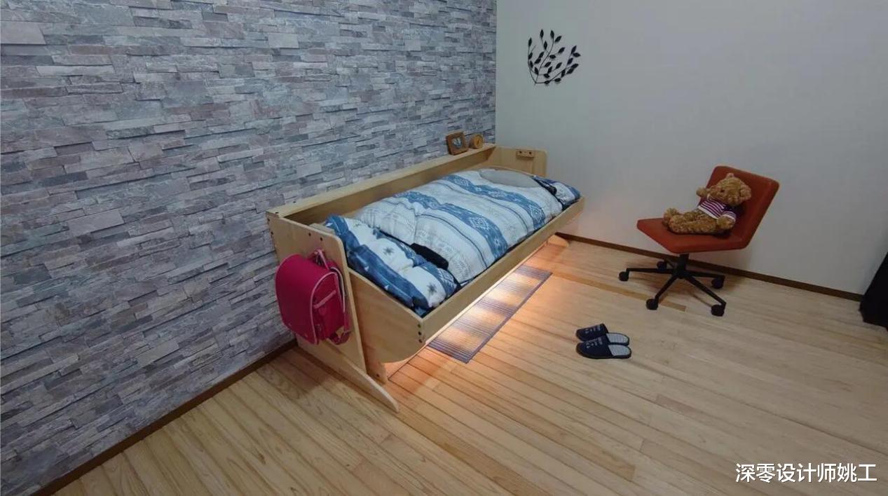 对于小卧室，没什么比放张多功能床更实用，结合上下铺实现收纳储物