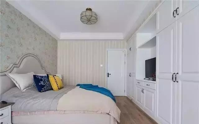 参观同事新房,一进门就看呆了,超喜欢卧室的嵌入式收纳柜