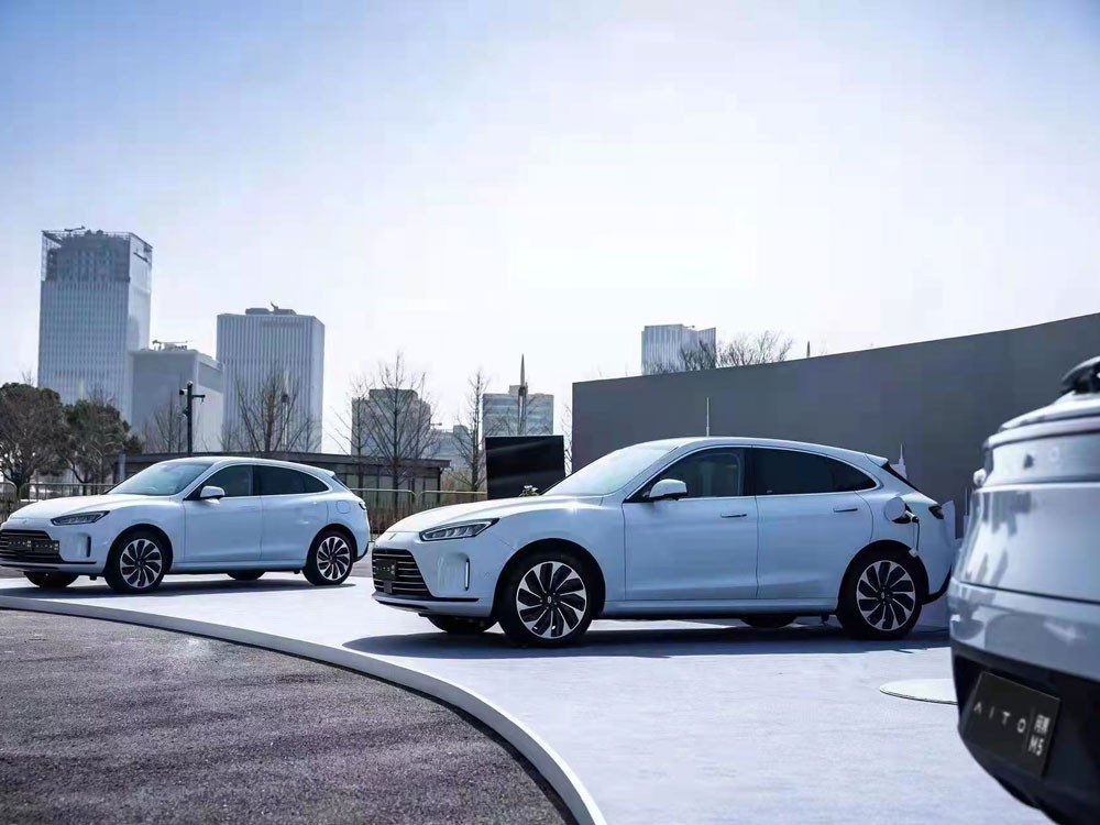 华为|写在问界M5交车之际:华为“卖车”一年要卖三十万辆?