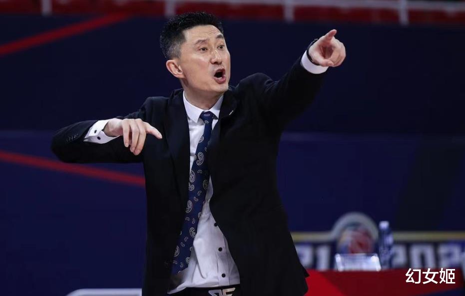 广东男篮|辽粤G2：莱多复出二飞或报销 翻盘概率不到2成 名宿力挺杜锋黑五