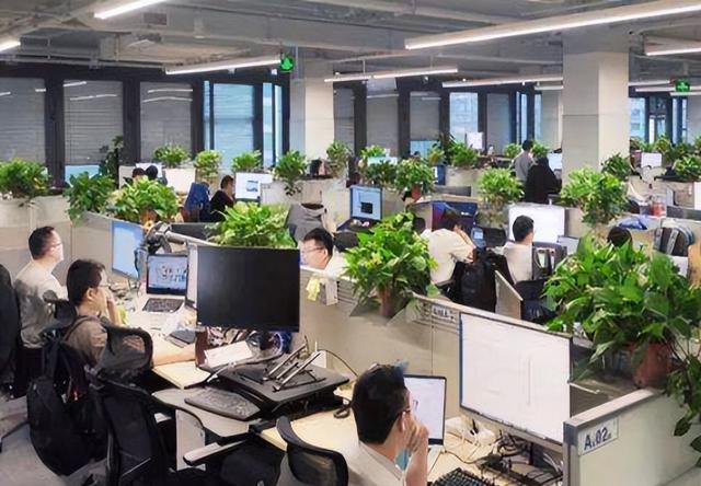 腾讯|腾讯员工人均月薪7万？内部员工表示：参差不齐