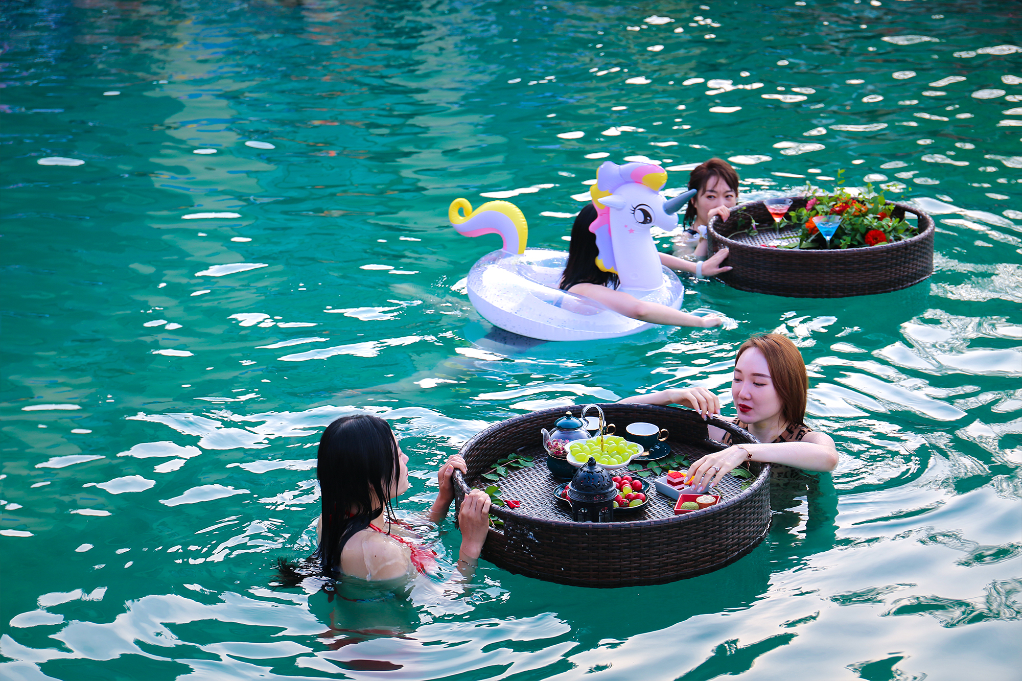 露营|夏日避暑胜地 | 露营 泳池 星空……收藏版攻略