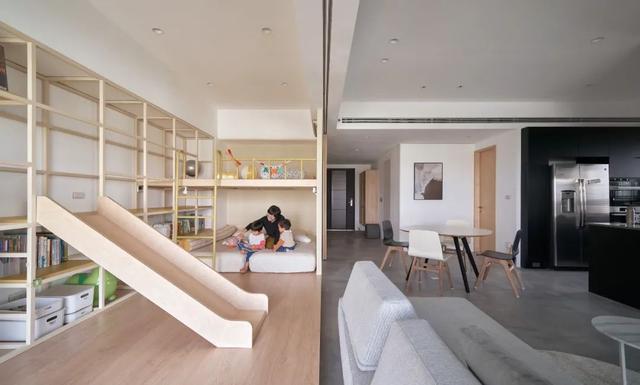 她家仅85㎡,却装下了一个「游乐园」,家居氛围太棒了