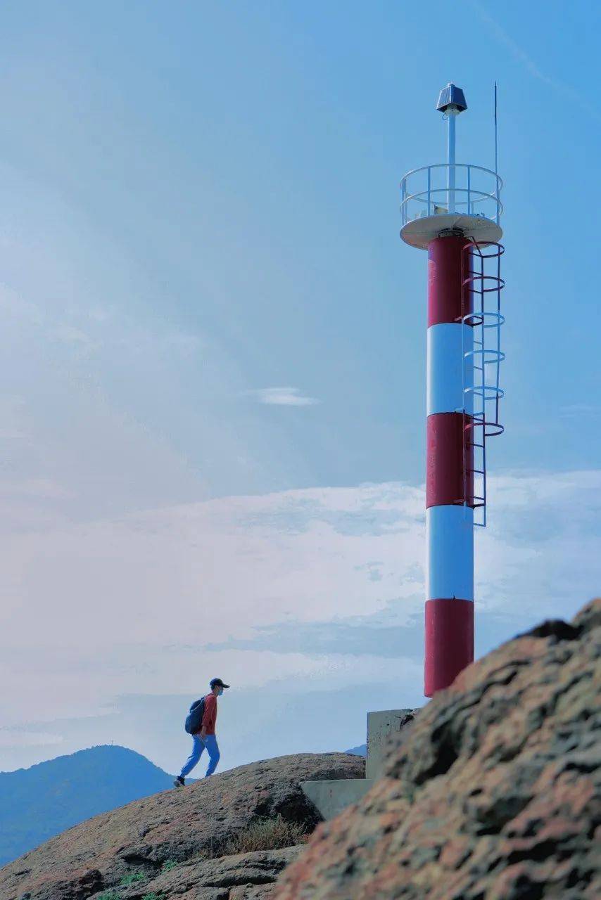 |这座宜居Top1的海滨老城,一到夏天,就美得让人欲罢不能