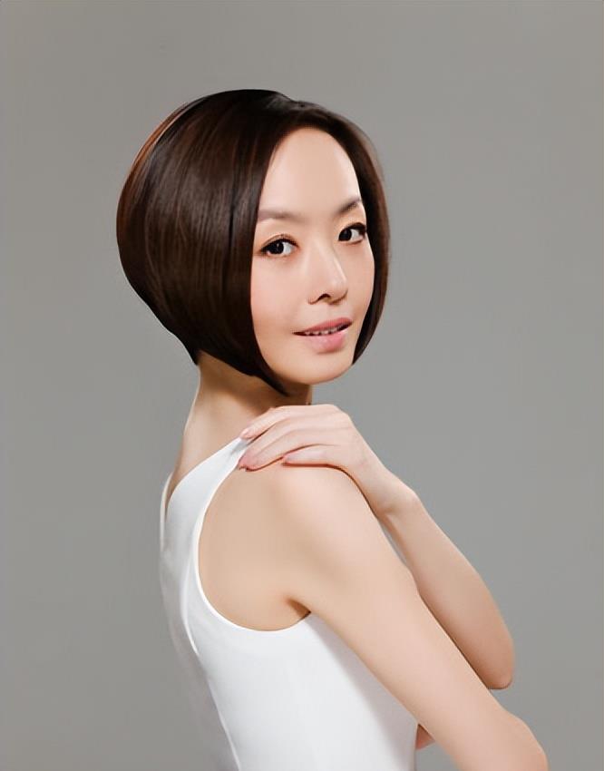 疯狂 与初恋分手，鲁豫疯狂减肥，52岁单身无儿无女