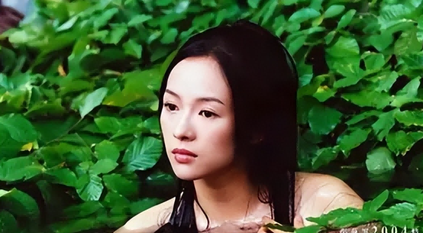 正午阳光|颜值太低别演“美人出浴”!有人一眼万年,有人想把她按水里