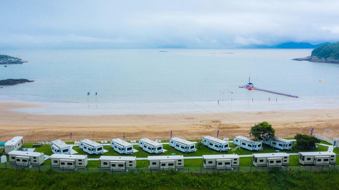 缙云|浙江宁波一家滨海房车营地最近很火，980元一晚，预订还得靠抢