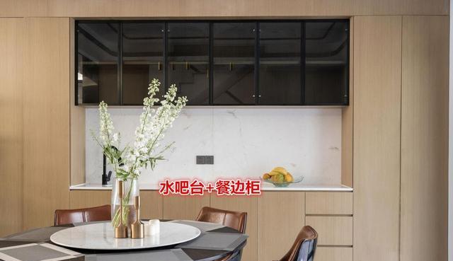 小户型不要再硬塞岛台了,10m长橱柜一分为三,中西双厨都满足