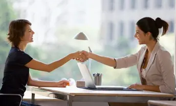 人与人|职场中,关系再好也不是什么好事