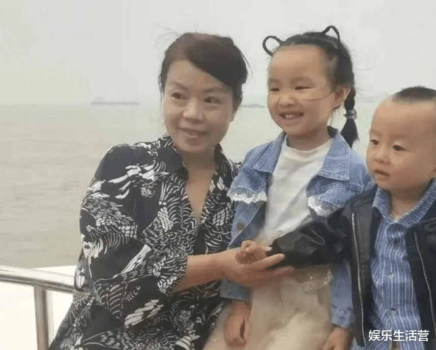 许敏|田静给悦悦穿jk,被夸有气质,许敏曾认不出她,以为是自己小时候