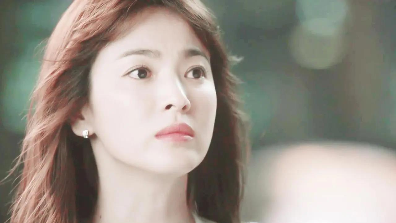 宋慧乔|父母离婚、15岁出道都没放弃,却因恋爱遍体鳞伤,宋慧乔还是输了