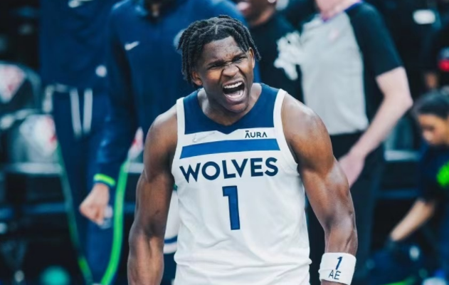 森林狼队|惨烈！NBA又一超新星险受伤，被搀扶离场惊魂，5大球星已倒下
