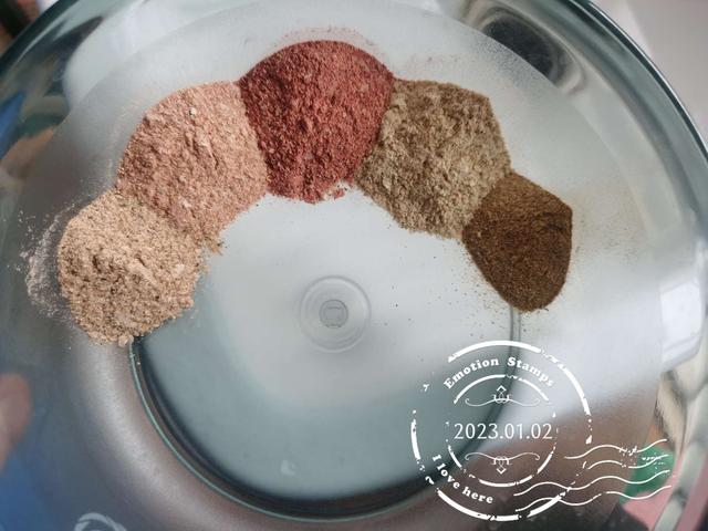 饵料|冷雨淅沥,野鲫零星