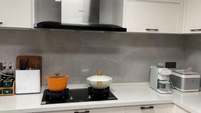 手头宽裕往厨房里添这4样“高级货”,越过越幸福!