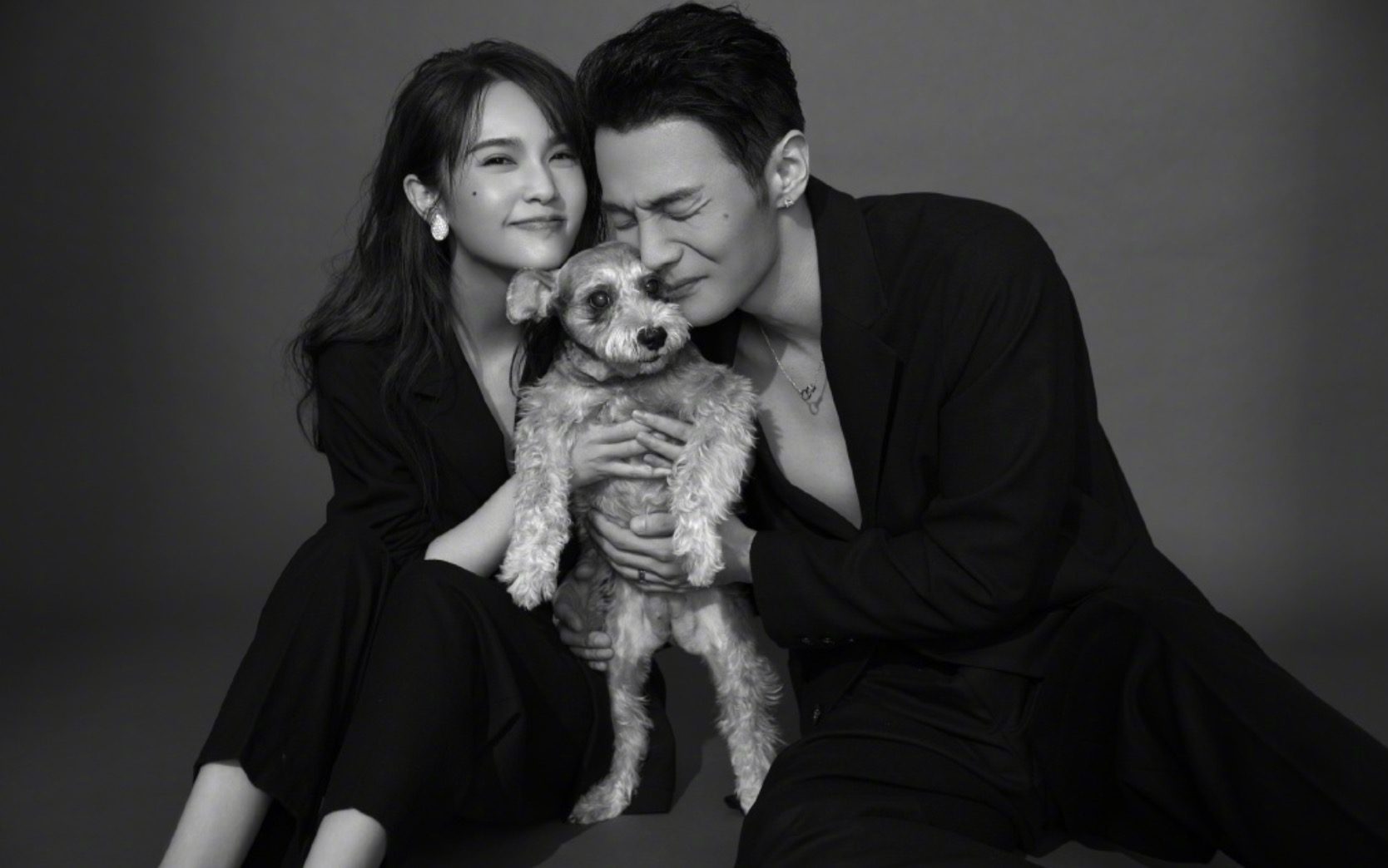 杨丞琳|杨丞琳除夕与李荣浩秀恩爱,帮婆婆洗碗,把妈妈从台湾接到北京过春节