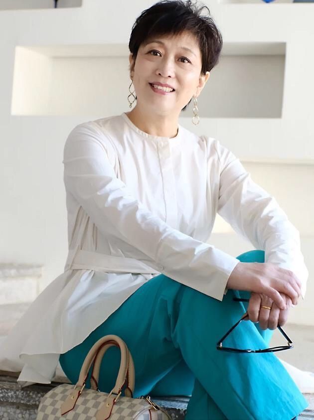 债权人 真正能优雅到老的女人：衣不花，发不长，背不驼，人人都夸气质好