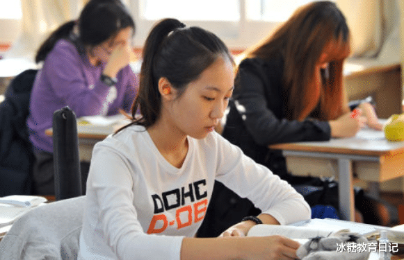 模仿秀|“国民儿子”孙卓有多受欢迎?全民开始模仿秀,本人回应笑翻众人