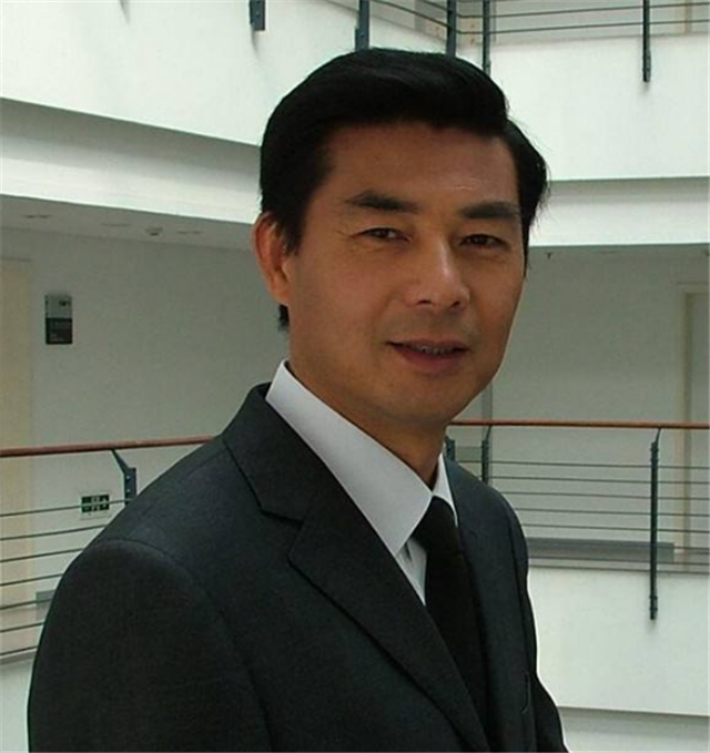 曹秋根|曹秋根去世11年，家人晒扫墓照，曾饰演《情深深雨濛濛》李副官