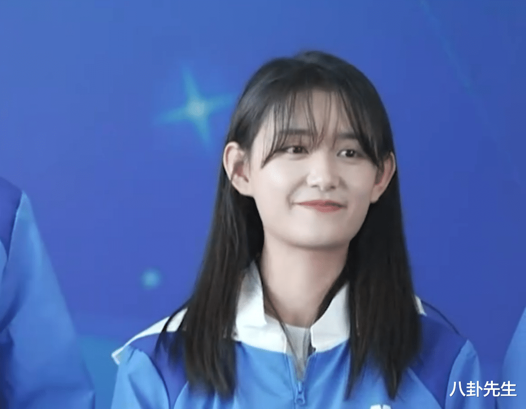 明星|年轻男星淡妆出席金鸡奖活动暴露真实颜值：有人脸肿，有人变丑