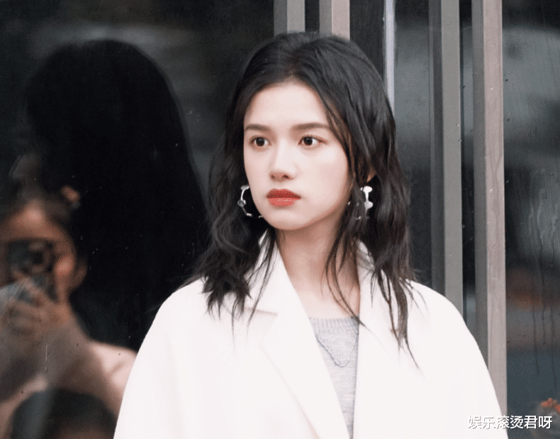 点燃我|《点燃我温暖你》捧红了谁?一男一女,好演员赶上了好剧本