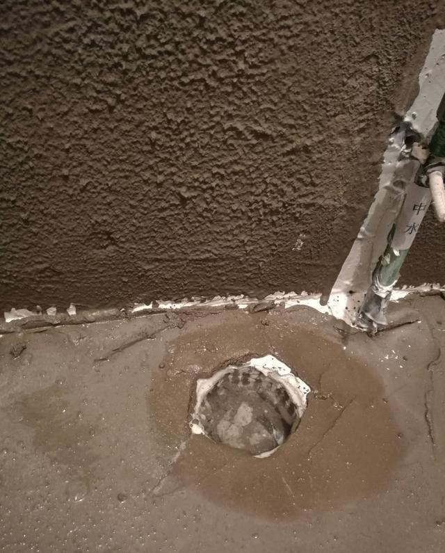 卫生间防水“5要素”，感谢工人的科普，让我少花了不少冤枉钱