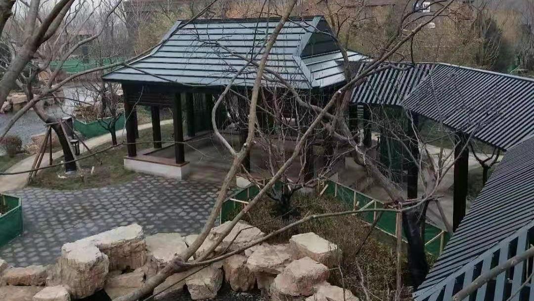 铝镁锰板是一款优质的金属屋面材料