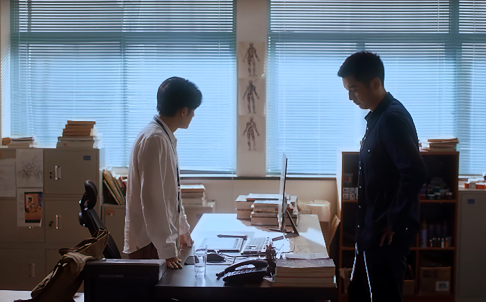 猎罪图鉴|悬疑剧《猎罪图鉴》定档，檀健次金世佳联手，三大配角可期待